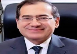 الملا: تلبية احتياجات السوق المحلى من المنتجات البترولية والبتروكيماوية وتصدير الفائض