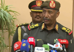 البرهان يصدر قرارا بالعفو عن كل من يضع السلاح من قوات الدعم السريع