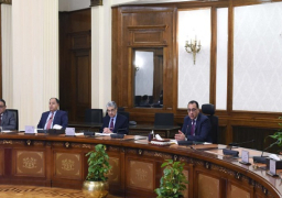 بالصور.. رئيس الوزراء يستكمل متابعة خطوات فض التشابكات المالية الحكومية بين “الكهرباء” و”البترول” و”المالية”