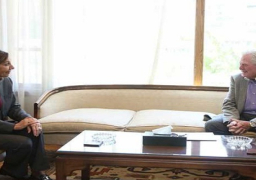 وزيرة الثقافة تبحث مع حسين فهمي ترتيبات الدورة الـ45 لمهرجان القاهرة السينمائي