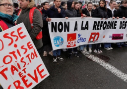 يوم جديد من الاحتجاجات ضد قانون التقاعد ومسيرات حاشدة في باريس
