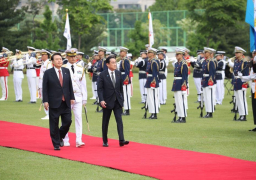 أول قمة بين طوكيو وسيول منذ 12 عاما في كوريا الجنوبية