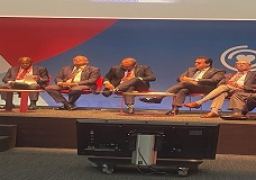 وزير الصحة يشارك في حلقة نقاشية ضمن قمة القلب العالمية