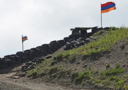 أرمينيا تتهم أذربيجان بقصف مواقع عسكرية بالقرب من حدود البلدين