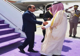 الرئيس السيسي يصل جدة للمشاركة في الدورة الـ٣٢ لمجلس جامعة الدول العربية