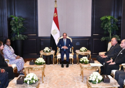 الرئيس السيسي يلتقي سكرتير عام منظمة الكوميسا في شرم الشيخ