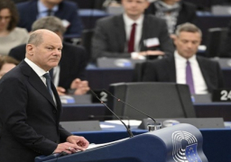 المستشار الألماني: على أعضاء الاتحاد الأوروبي تنسيق جهود الدفاع وشراء الذخيرة لأوكرانيا