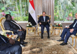 بالصور .. الرئيس السيسي يتسلم رسالة من رئيس جنوب السودان خلال استقباله مستشاره للشئون الأمنية