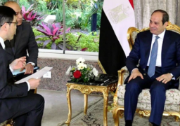 بالصور .. الرئيس السيسي يجري حوارًا صحفيًا مع رئيس التحرير الدولي لصحيفة “أساهي” اليابانية