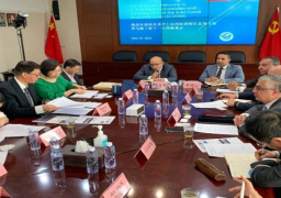 بالصور .. خلال جولة ترويجية في بكين: وفد اقتصادية قناة السويس يبحث جذب استثمارات صينية من قطاع المنسوجات