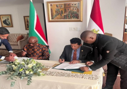 بالصور ..وزير الشباب والرياضة يوقع بروتوكول تعاون ثنائي مع نظيره الجنوب افريقي