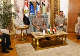 بالصور.. رئيس الأركان يلتقي قائد الجيش الهندي