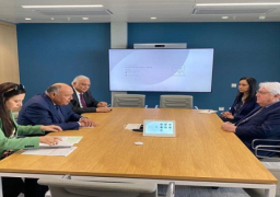 بالصور.. شكري يلتقي وكيل سكرتير عام الأمم المتحدة للشئون الإنسانية في جنيف