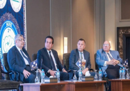 بالصور.. وزير الصحة يُعلن استعداد الوزارة لإنشاء معهد قومي للأبحاث العصبية