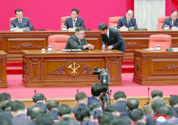 اجتماع مهم في بيونج يانج لتحديد استراتيجية الدفاع بحضور كيم