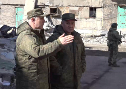 شويجو يتفقد قواته في ذكرى الحرب .. و4 زعماء غربيين في كييف