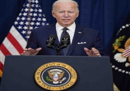 الرئيس الأمريكي يتصل بقادة أوروبيين لبحث الأوضاع في روسيا