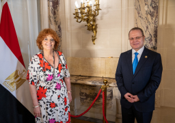 النائب العام يشهد إجراءات استرداد جداريتين أثريتين في قضية دولية لنهب وتهريب الآثار، بالعاصمة الفرنسية