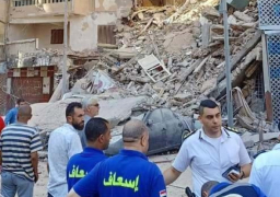 ارتفاع عدد ضحايا العقار المنهار بالإسكندرية إلى 4 أشخاص .. والنيابة تقرر حبس مالك الطابق الأخير