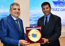 الفريق ربيع : نحرص على الارتقاء بمستوى الخدمات البحرية واللوجستية المقدمة للسفن العابرة