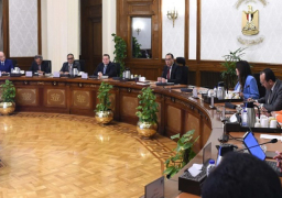 بالصور.. رئيس الوزراء يجتمع مع أعضاء المجلس الاستشاري الاقتصادي