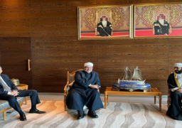 بالصور.. وزير الأوقاف يبحث في سلطنة عمان تعزيز التعاون المشترك