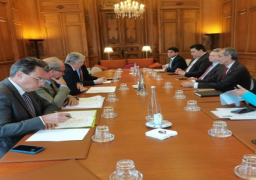 بالصور.. وزير الاتصالات يلتقي مسئولي منظمة التعاون الاقتصادى والتنمية في فرنسا