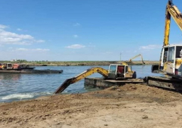 بالصور.. وزير الري: هيئة الصرف تنفذ أعمال تطهير المصارف الزراعية العمومية بأطوال 22 ألف كيلومتر