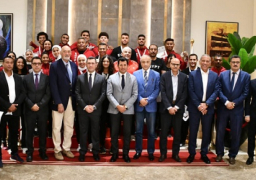 بالصور.. وزير الرياضة يكرم أبطال مصر في التايكوندو وألعاب القوى والاسكواش