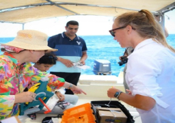 بالصور.. وزيرة البيئة تشهد أولى جلسات التدريب العملي لتحليل سلوك القروش بالبحر الأحمر بمشاركة الخبيرة الدولية