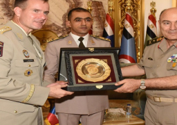 رئيس الأركان أسامة عسكر يبحث مع نظيره التشيكي دعم التعاون العسكري