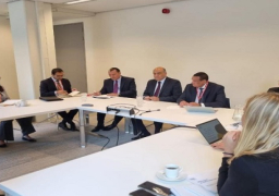 في اطار زيارته لهولندا ..وزير التنمية المحلية يزور مقر اتحاد البلديات الهولندية