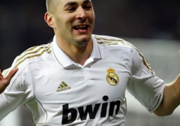 كريم بنزيما يوقع مع الاتحاد السعودي لمدة 3 سنوات