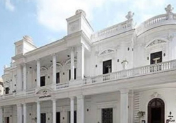 مركز إبداع الإسكندرية يطلق معرض “أرض البشر “