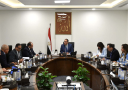 رئيس الوزراء يتابع إجراءات توطين الصناعة ومستلزمات الإنتاج