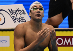 السباح التونسي أحمد أيوب الحفناوي بطلا للعالم في سباق 1500 متر سباحة حرة