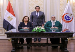 بالصور .. وزير الصحة يشهد توقيع مذكرة تفاهم بين المجلس القومي للطفولة والأمومة و الأمانة العامة للصحة النفسية