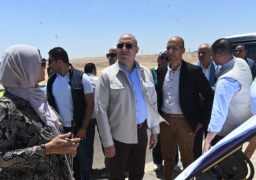 بالصور ..وزير الإسكان يختتم جولته بمدينة القاهرة الجديدة بتفقد عدد من مشروعات تطوير ورفع كفاءة محاور الطرق بالمدينة