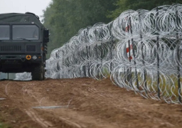 بولندا تعتزم إرسال معدات ثقيلة إلى الحدود مع بيلاروسيا