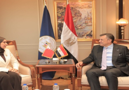 وزير السياحة والآثار يبحث مع سفيرة البحرين تعزيز التعاون المشترك