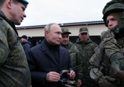 بوتين يتفقد مقر قيادة العملية العسكرية في أوكرانيا