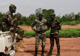 “إكواس” تطرح مرحلة انتقالية من 9 أشهر للعسكريين بالنيجر