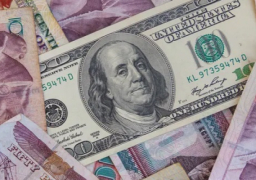 استقرار أسعار صرف الدولار مقابل الجنيه المصري في بداية تعاملات اليوم