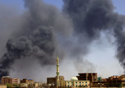 الجيش السوداني يقصف قوات الدعم السريع بالخرطوم.. واشتباكات بأم درمان