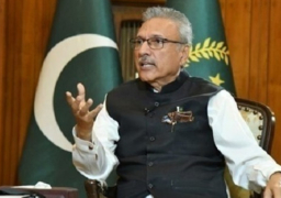 الرئيس الباكستاني يقرر حل البرلمان تمهيدا لإجراء انتخابات مبكرة