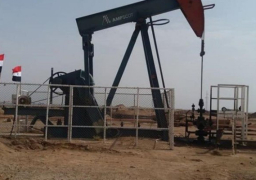 النفط ينخفض لليوم الرابع مع دعم فنزويلا لتوقعات الإمدادات