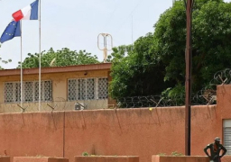 انتشار أمني مكثف وهدوء حذر في محيط السفارة الفرنسية بالنيجر