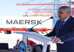 بالصور .. الفريق أسامة ربيع يستعرض استراتيجية قناة السويس للتطوير والتحول الأخضر