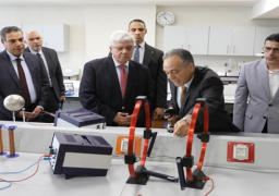 بالصور ..جولة ميدانية لوزير التعليم العالي والبحث العلمي بمدينة زويل للعلوم والتكنولوجيا