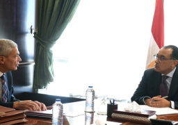 بالصور.. رئيس الوزراء يتابع سير العمل بعدد من ملفات عمل الهيئة المصرية للشراء الموحد